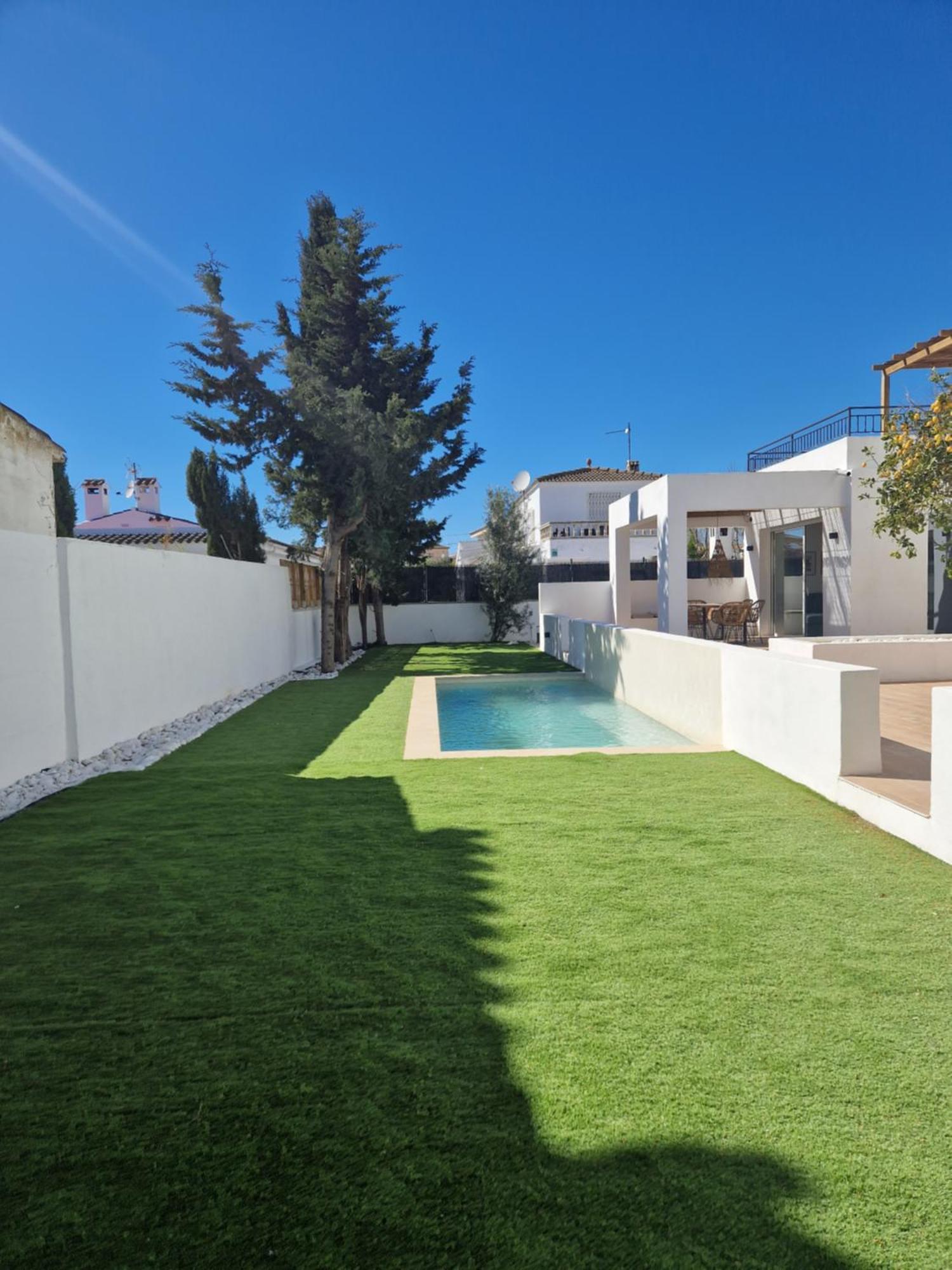 Gorgot P1 I Apartamento Con Terraza Y Piscina Comunitaria Cerca De La Playa Empuriabrava Extérieur photo